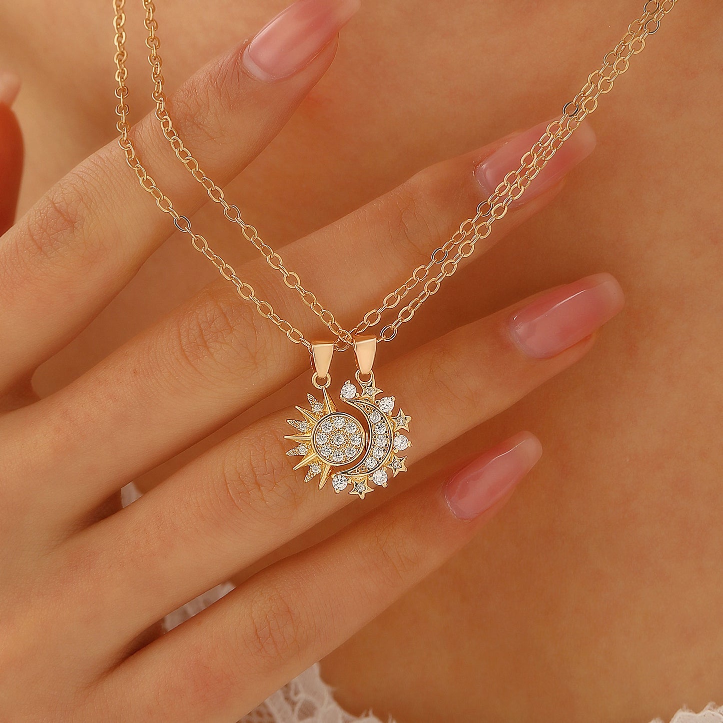 2pcs Necklace Sun And Moon Magnetic Pendant Clavicle Chain Necklace For Couple Lovers